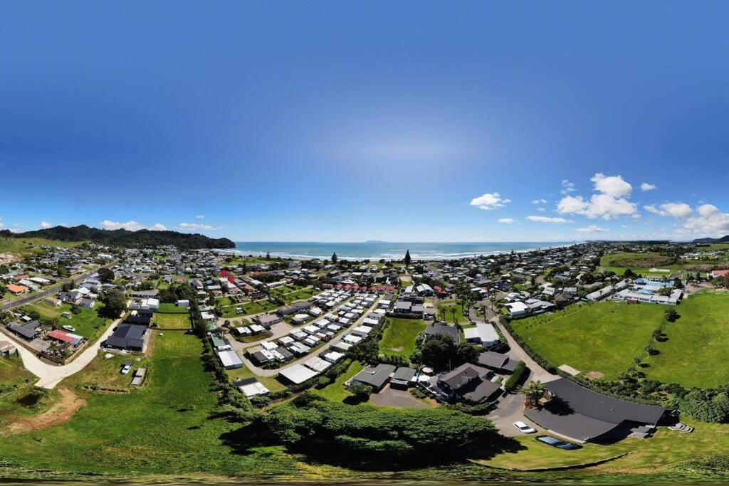 Another On Leo Waihi Exterior photo